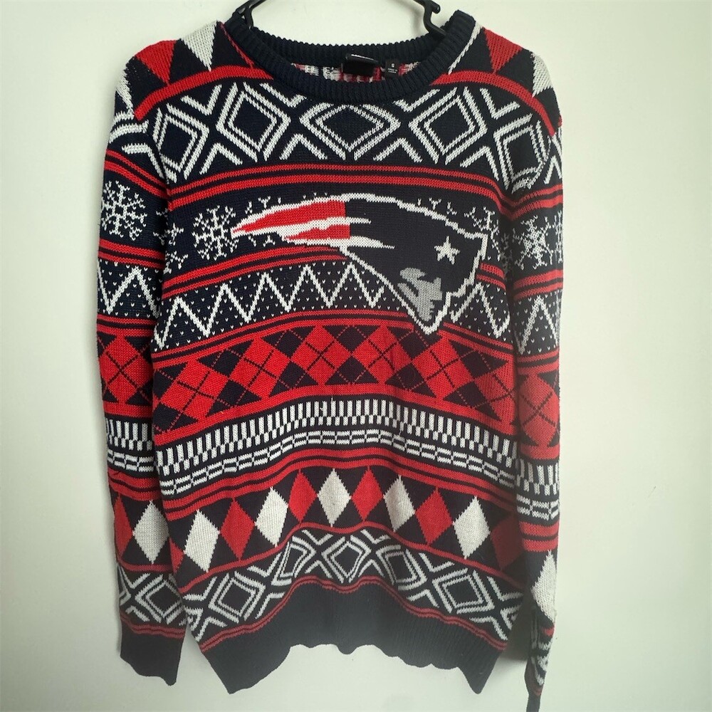 New England Patriots NFL Sweater Mens Small Pullover